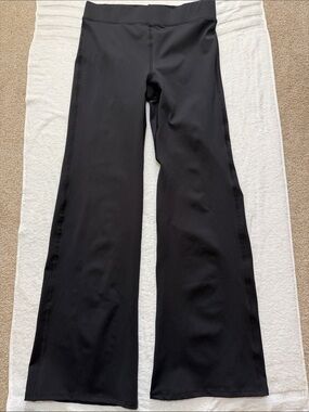 NWT Heroine sport flow leggings
